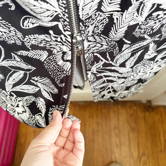 Joseph Ribkoff Zip Front Black White Floral Shift Bodycon Ruffle Dress NEW 10 - Picture 11 of 16